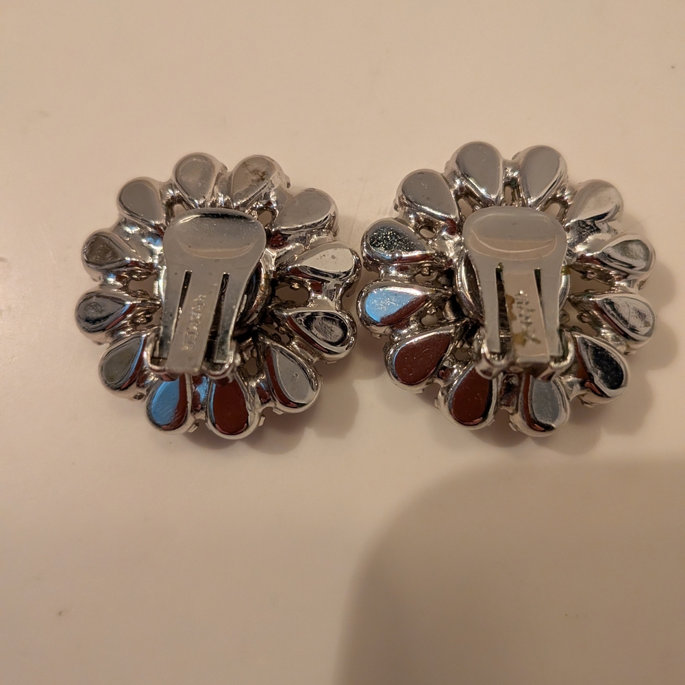 MID CENTURY Elegant Clip on Rhinestone Earrings or Shoe Clips - Picture 3 of 4